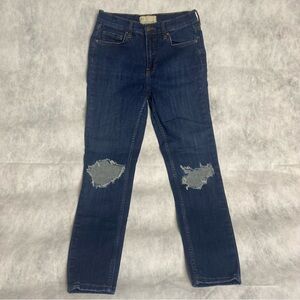 Free People Jeans Busted Knee Skinny Dark Blue Distressed  Sz 28